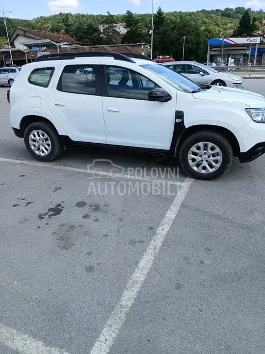 Dacia Duster 2022 photo 3
