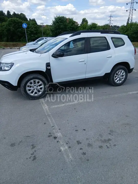Dacia Duster 2022 photo 2