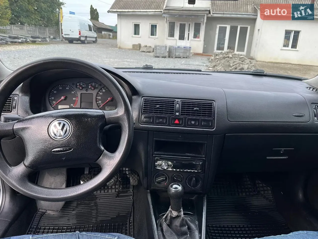 Volkswagen Golf 2002 photo 4