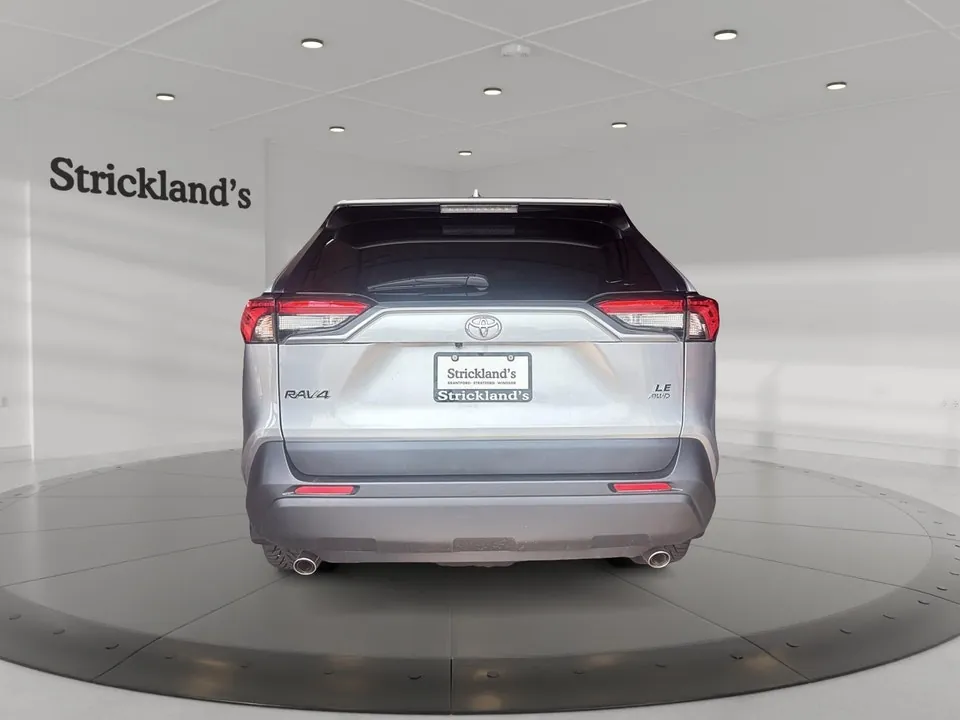 Toyota Rav4 2025 photo 3