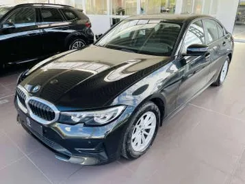 BMW 3 Series 2022 photo 2