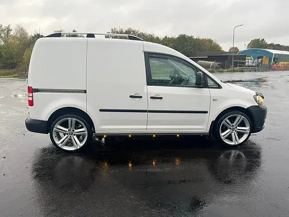 Volkswagen Caddy 2014 photo 2