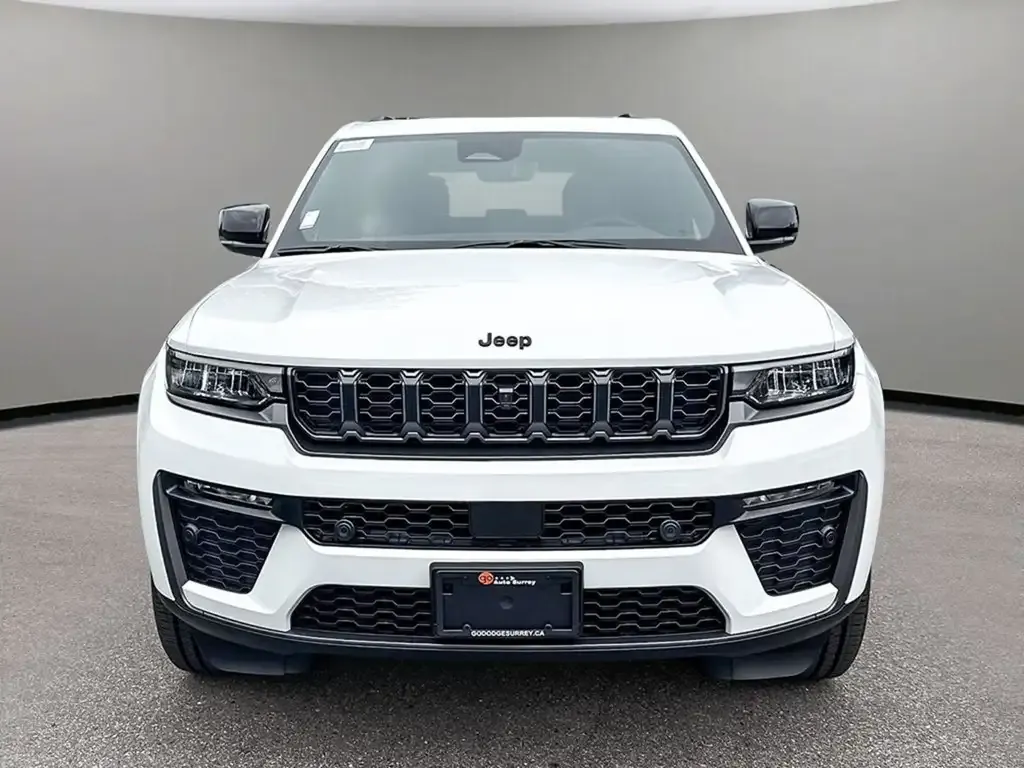Jeep Grand Cherokee 2026 photo 2