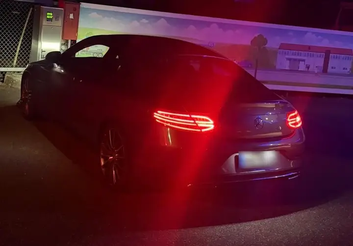 Mercedes-Benz C220D