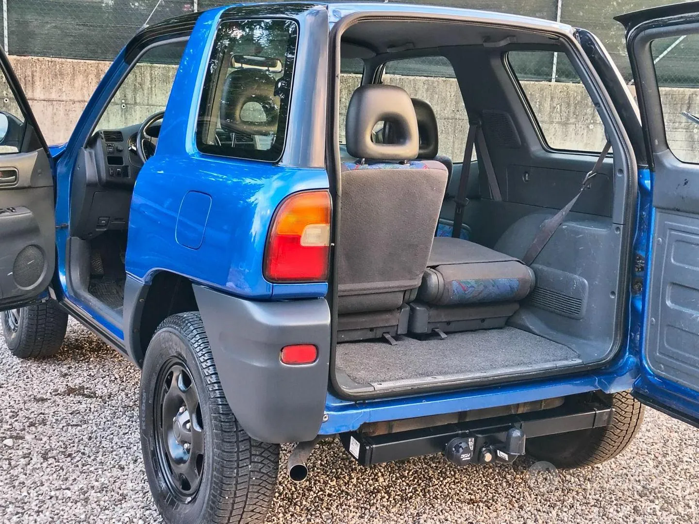 Toyota Rav4 1997 photo 5