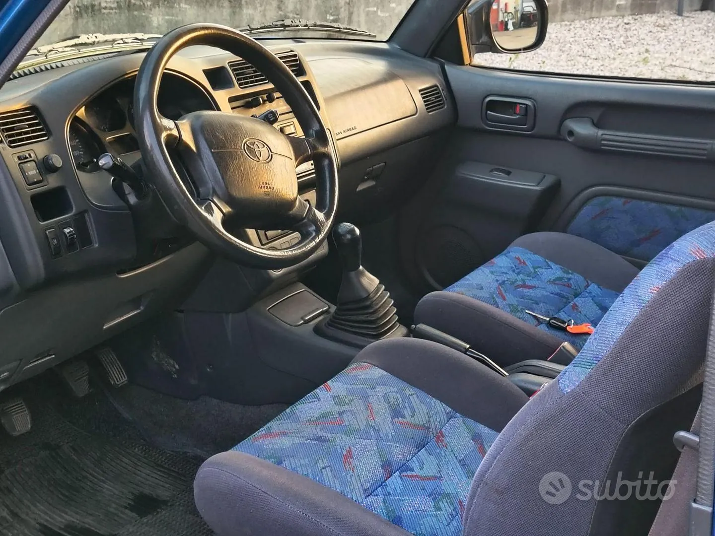 Toyota Rav4 1997 photo 4
