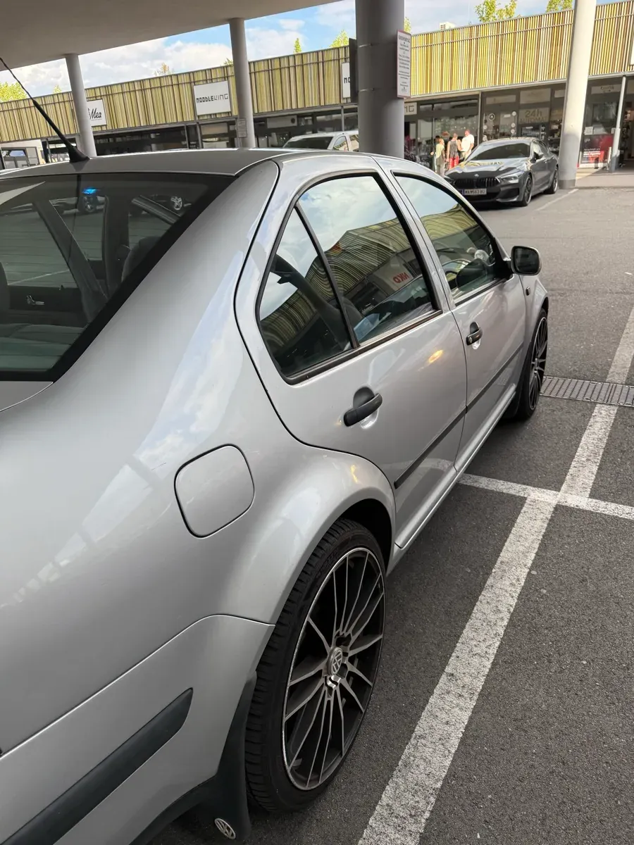 Volkswagen Bora 2000 photo 3