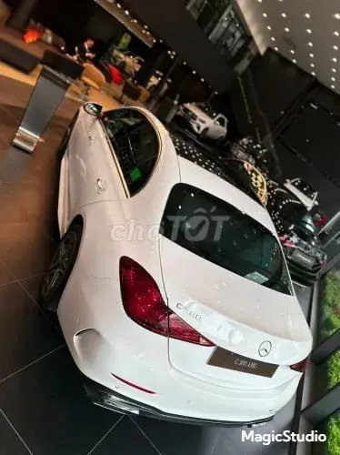 Mercedes-Benz C-Class 2026 photo 2