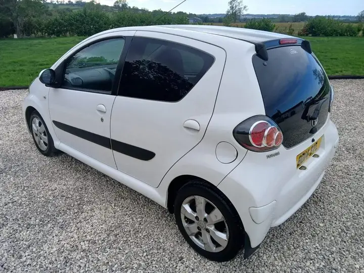 Toyota Aygo 2014 photo 4