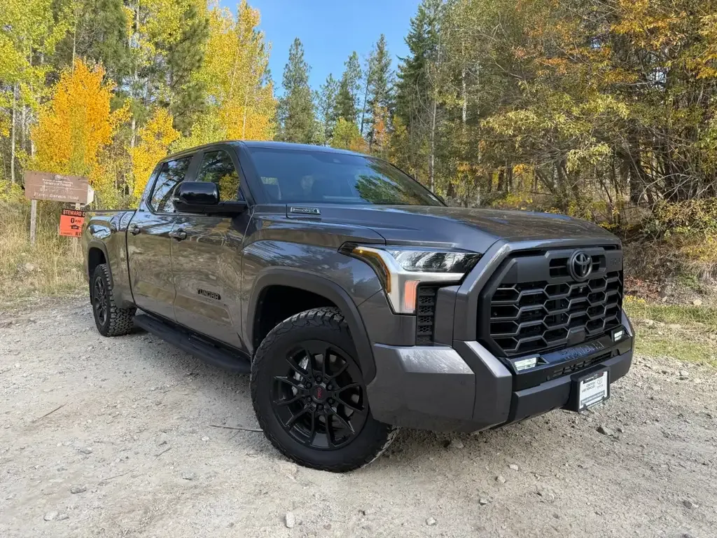 Toyota Tundra 2025 photo 2