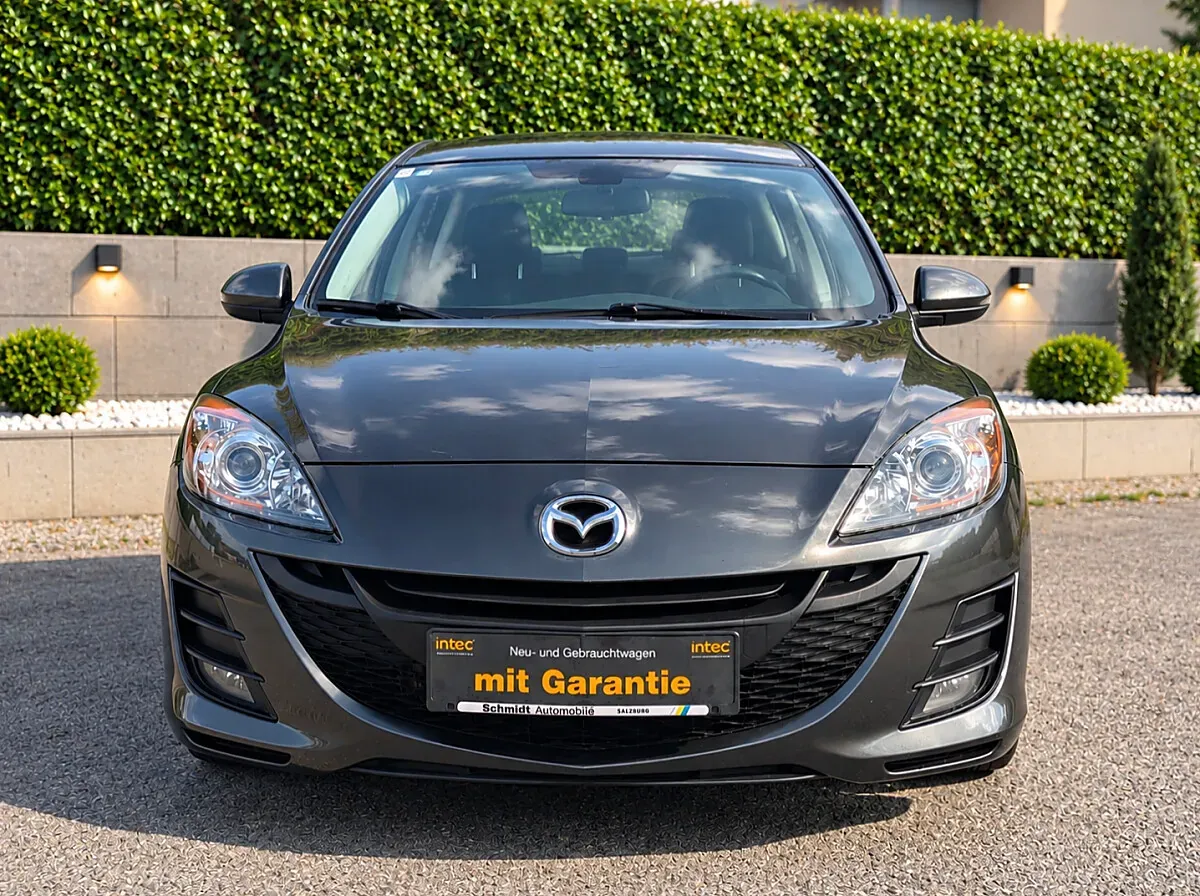 Mazda Mazda3 2012 photo 2