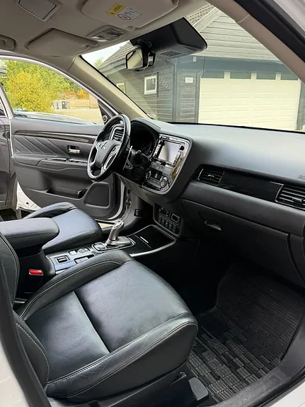 Mitsubishi Outlander 2017 photo 5