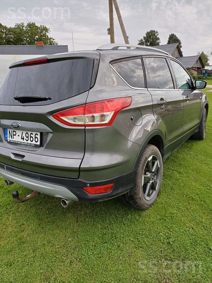 Ford Kuga 2013 photo 2