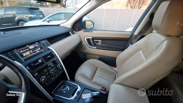 Land Rover Discovery Sport 2016 photo 5