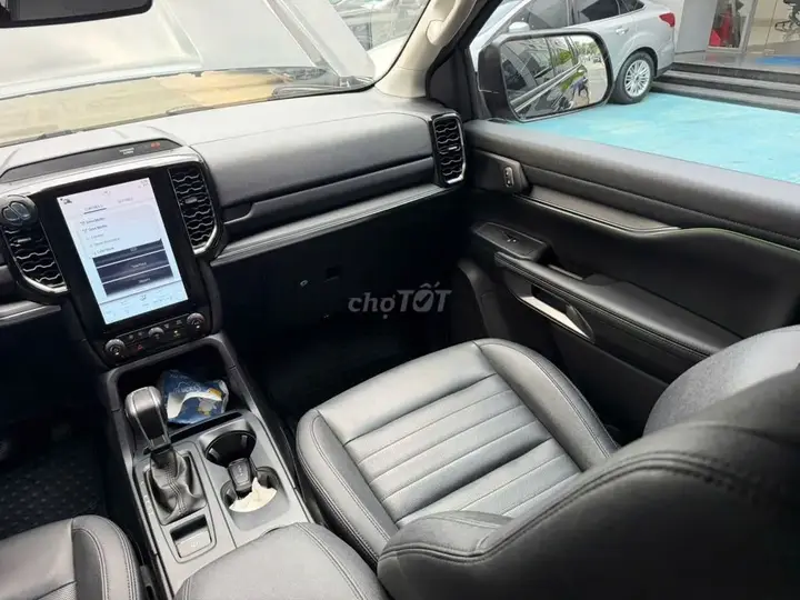Ford Everest 2023 photo 5