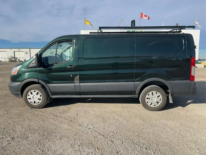 Ford Transit Cargo 2016 photo 2