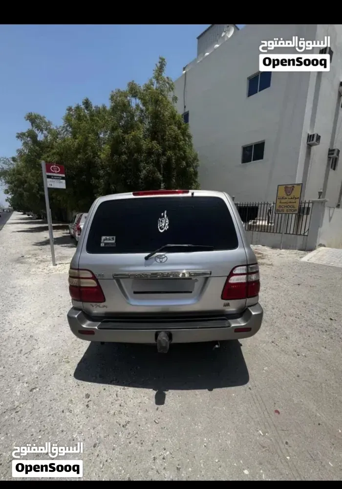 Toyota Land Cruiser 2003 photo 2