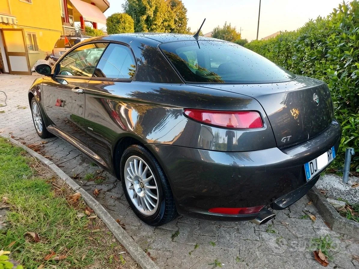 Alfa Romeo Gt 2007 photo 4
