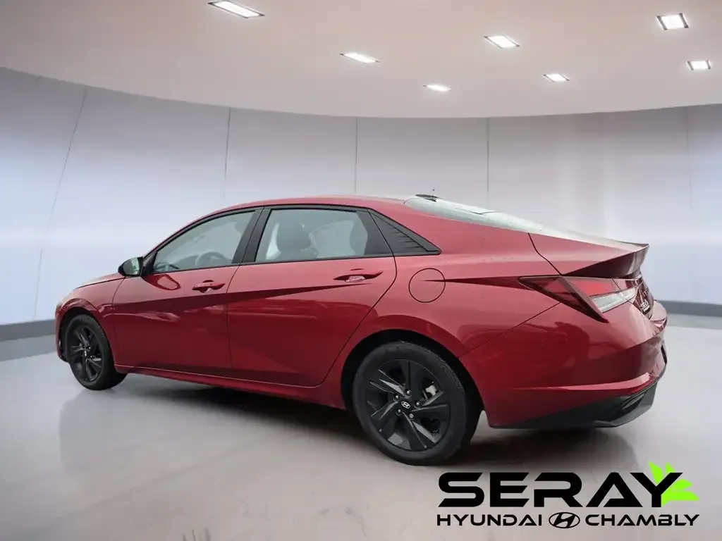 Hyundai Elantra 2022 photo 3