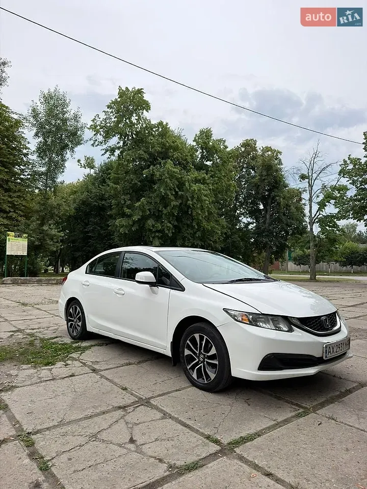Honda Civic 2013 photo 4