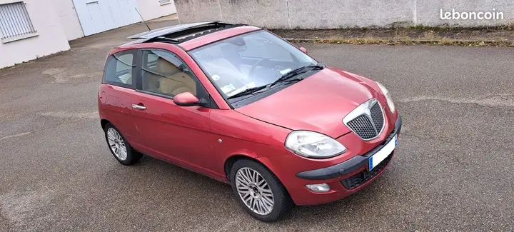 Lancia Ypsilon 2004 photo 3
