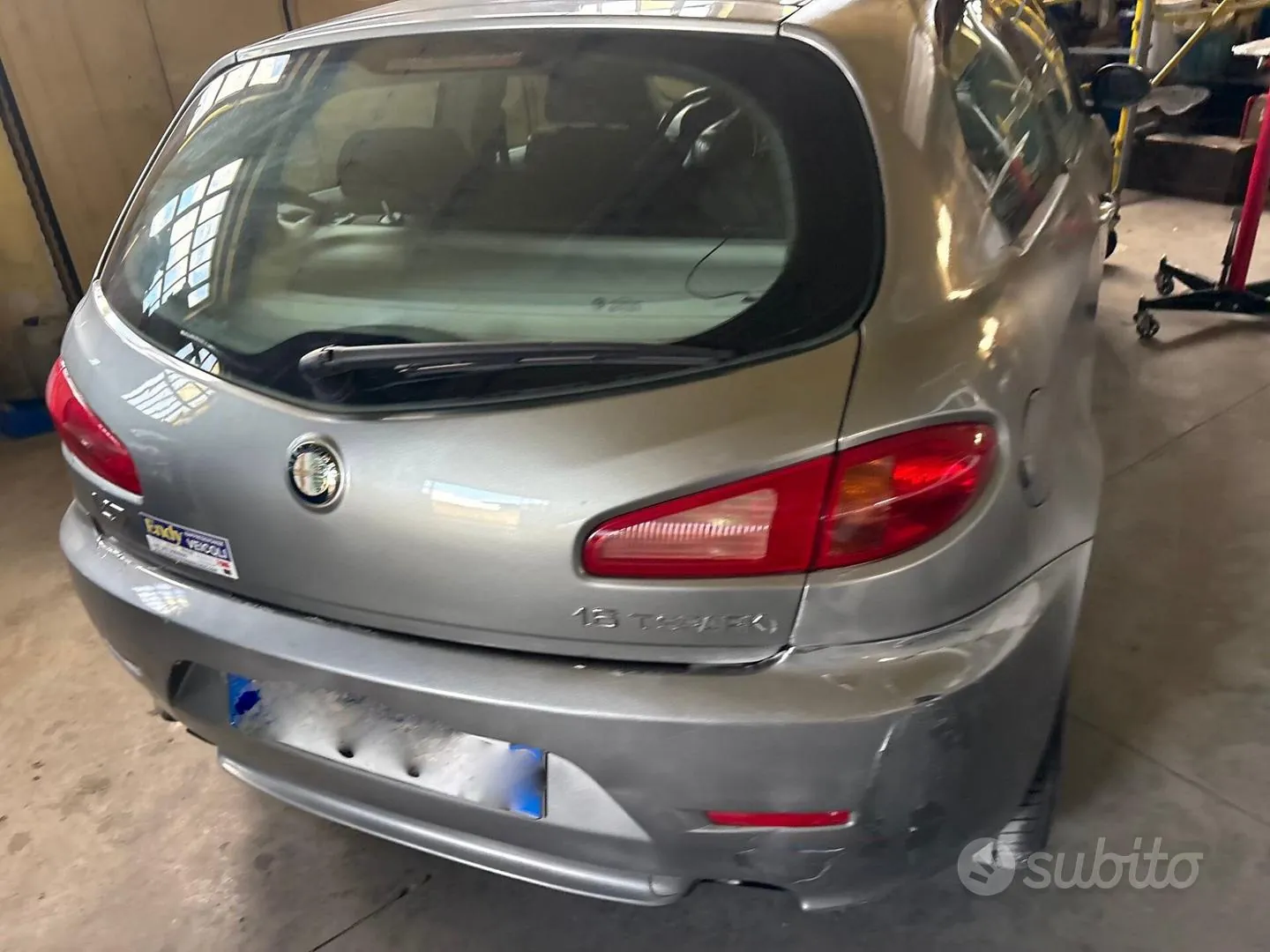 Alfa Romeo 147 2005 photo 4