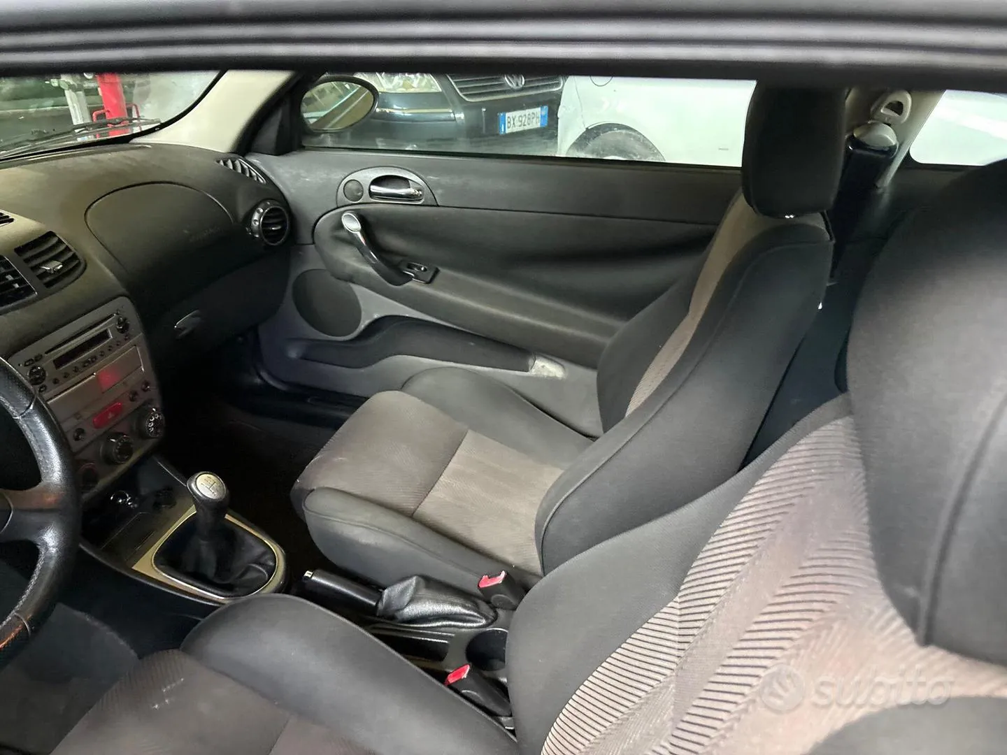 Alfa Romeo 147 2005 photo 5