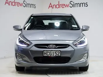 Hyundai Accent 2013 photo 5