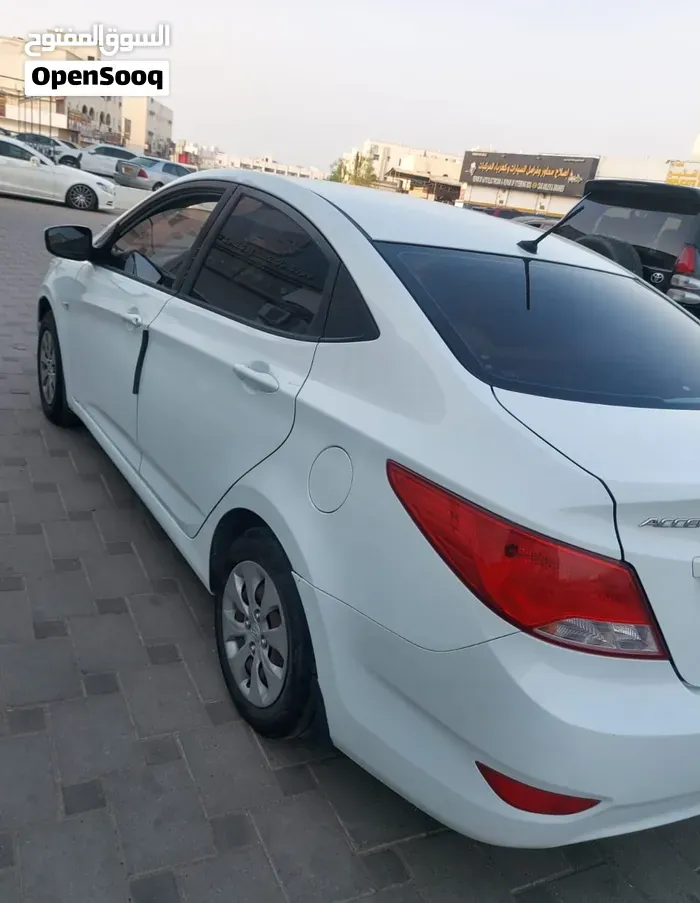 Hyundai Accent 2015 photo 2