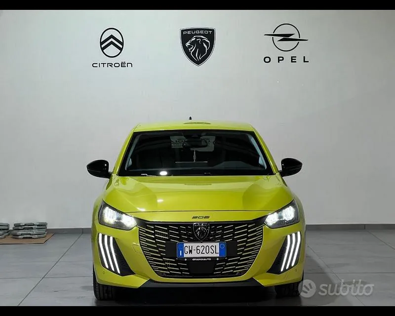 Peugeot 208 2025 photo 2