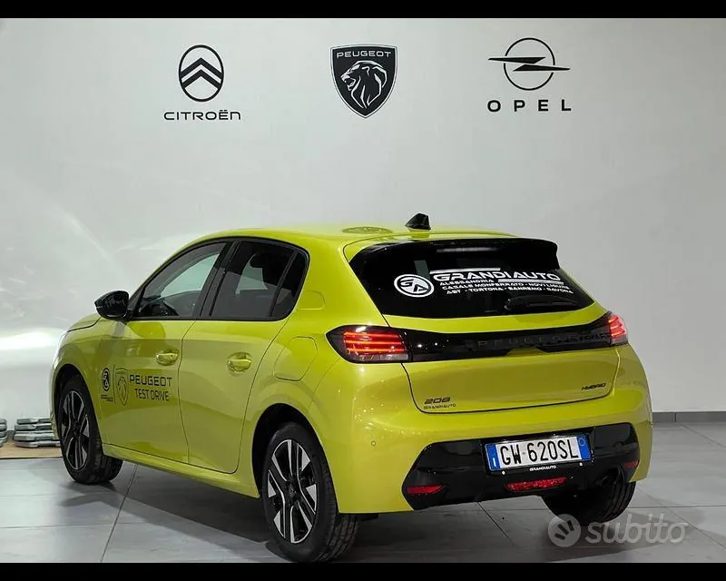 Peugeot 208 2025 photo 4