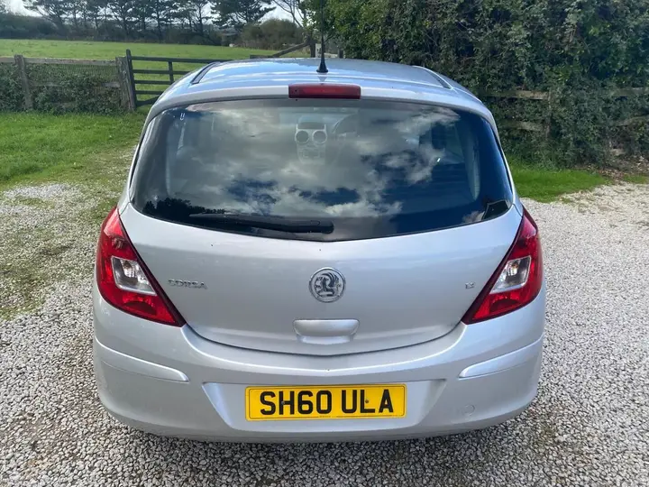 Vauxhall Corsa 2010 photo 4