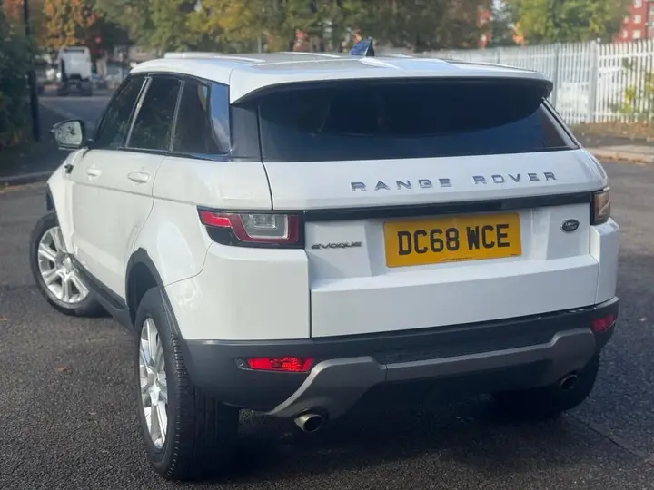 Land Rover Range Rover Evoque 2019 photo 5