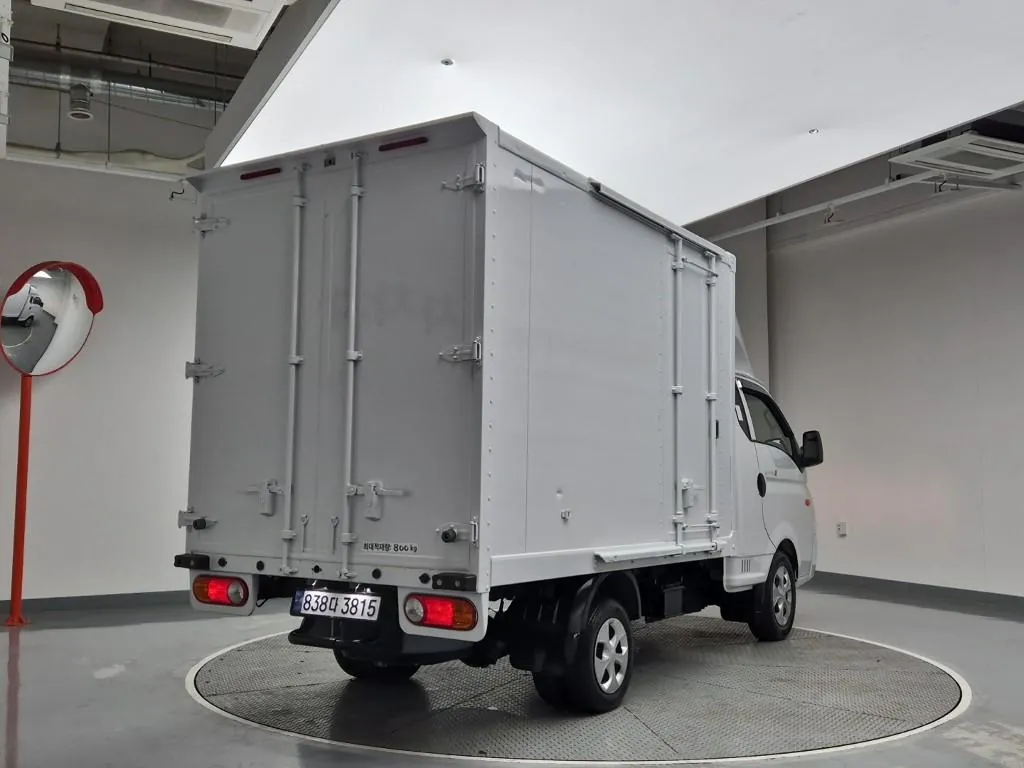 Hyundai Porter 2024 photo 3