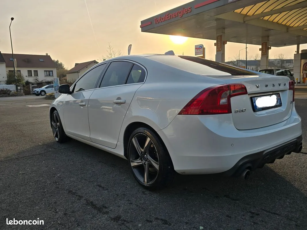 Volvo S60