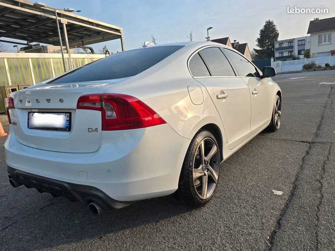 Volvo S60 2014 photo 3