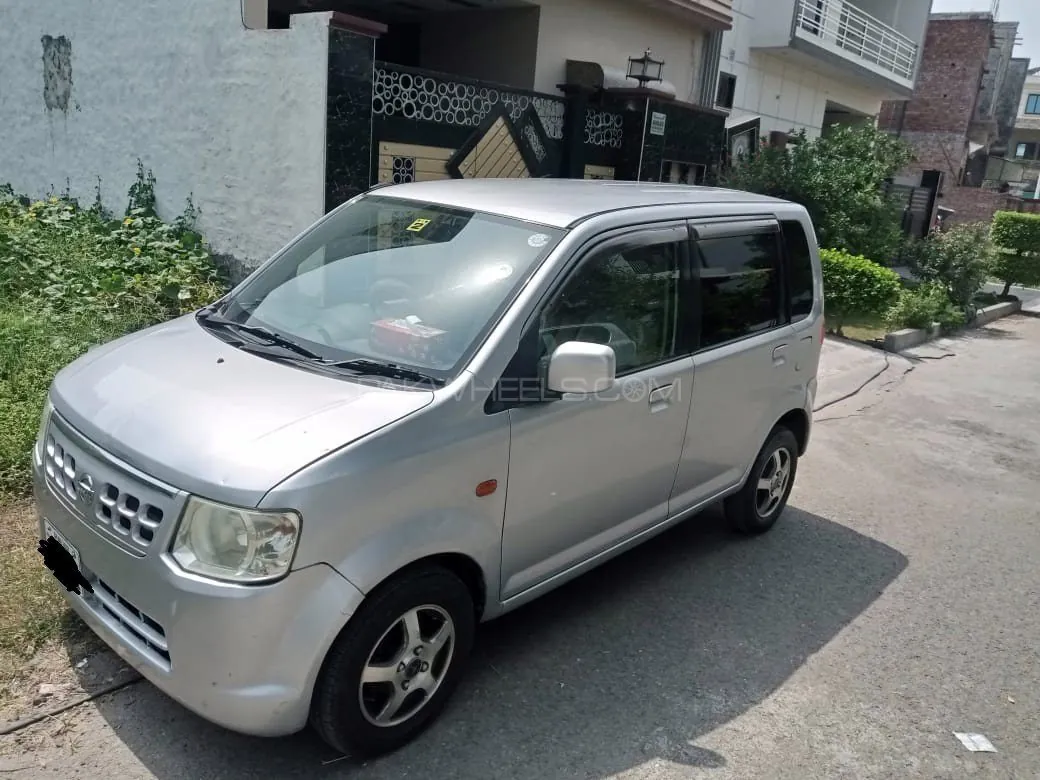 Nissan Otti
