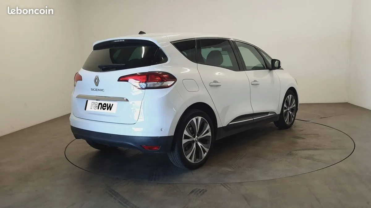Renault Scenic 2016 photo 2