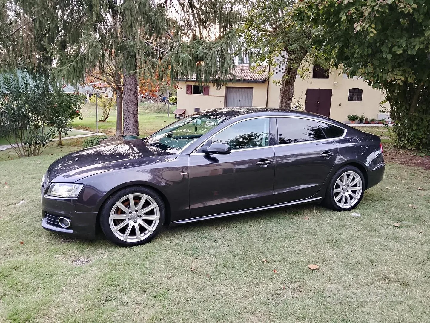 Audi A5 2011 photo 2