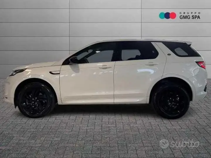 Land Rover Discovery Sport 2023 photo 5