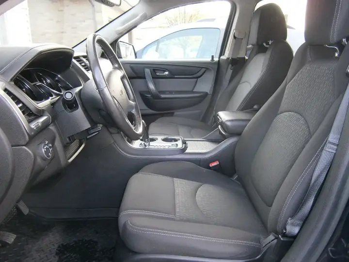 GMC Acadia 2015 photo 5