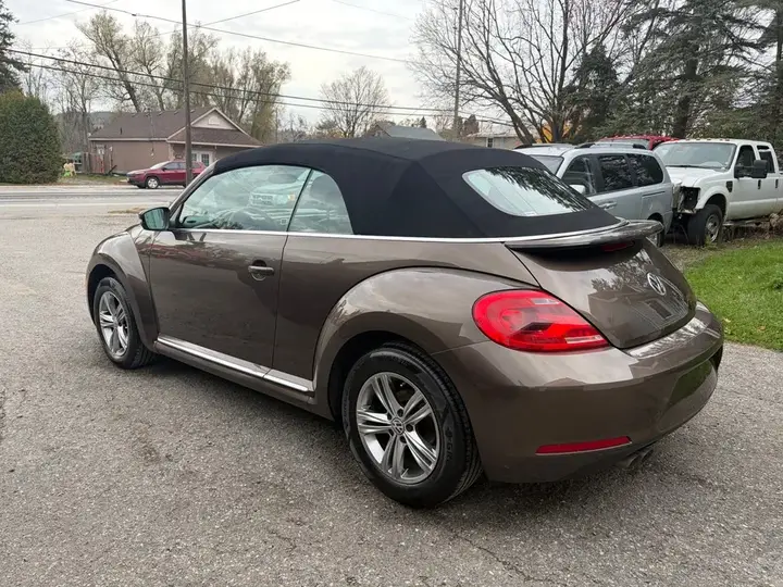 Volkswagen Beetle 2015 photo 5