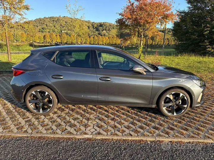 Cupra Leon 2024 photo 2