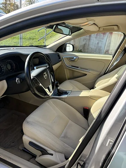 Volvo V60 2011 photo 4