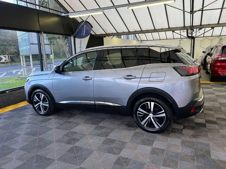 Peugeot 3008 2021 photo 5
