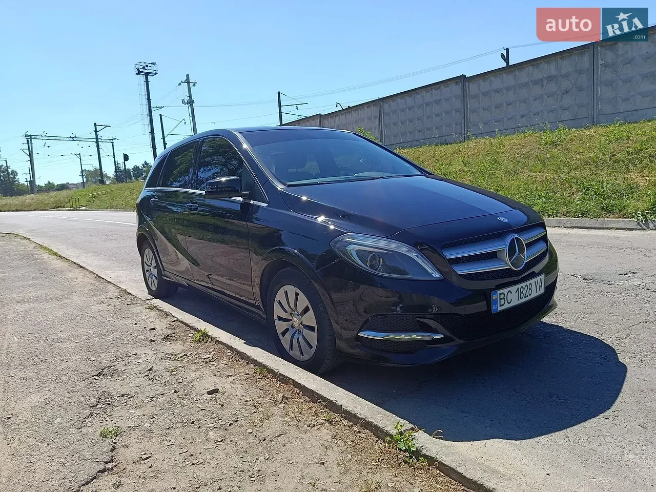Mercedes-Benz B-Class 2016 photo 5