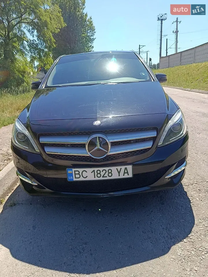 Mercedes-Benz B-Class 2016 photo 2