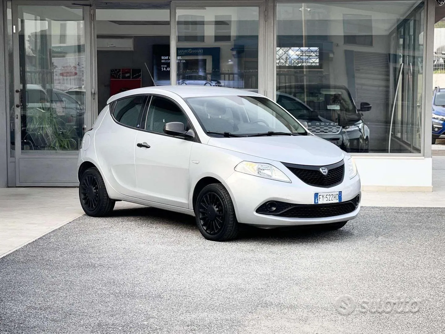 Lancia Ypsilon