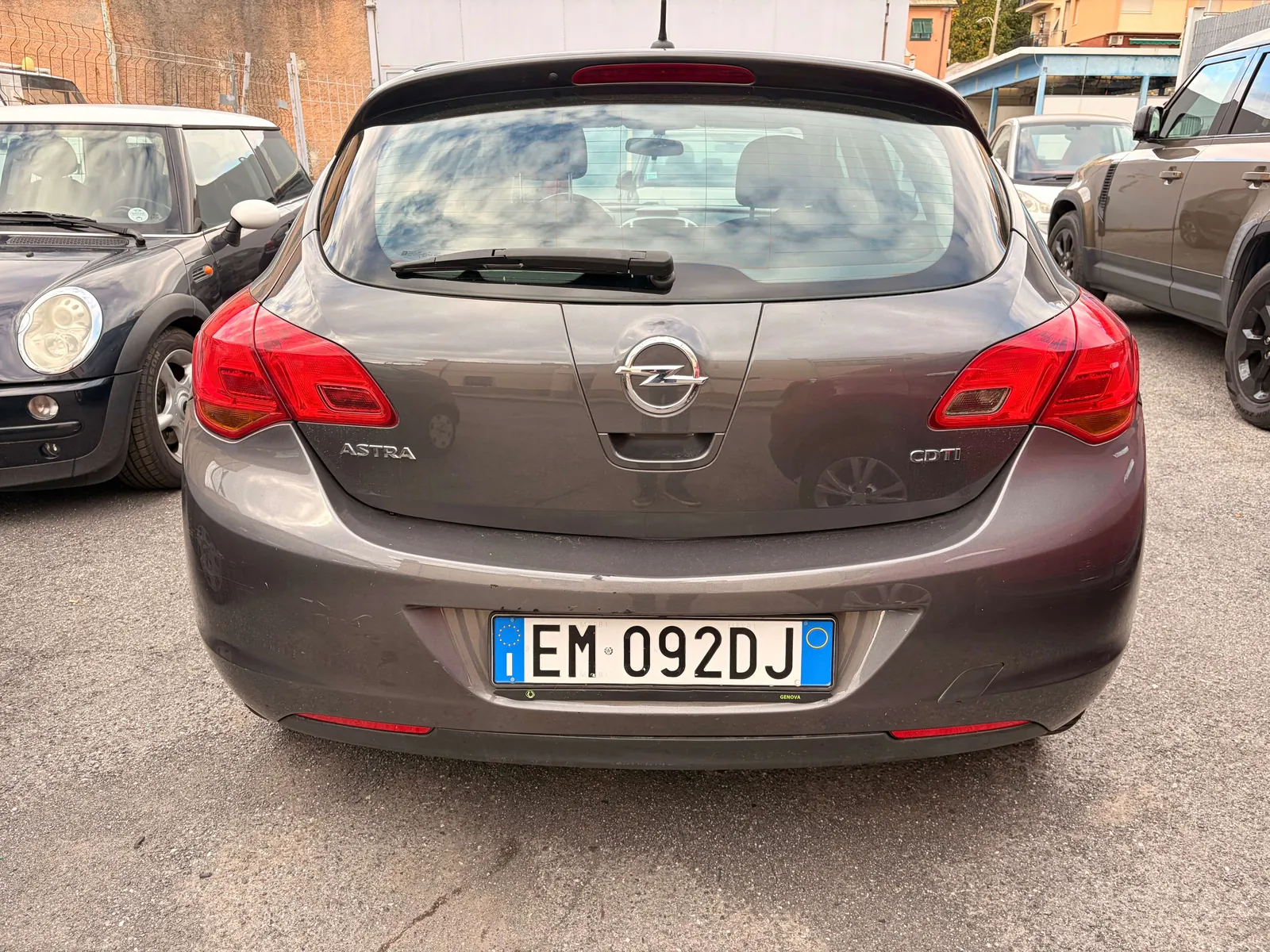Opel Astra 2012 photo 4