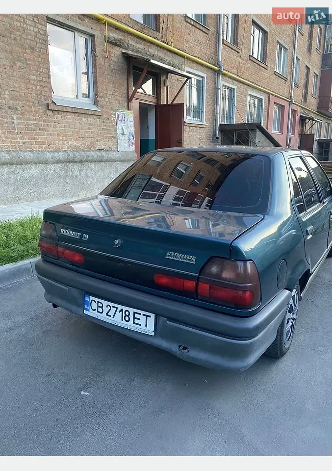 Renault 19 1998 photo 4